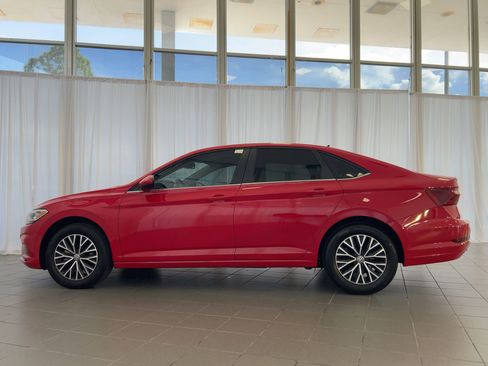 Used 2021 Volkswagen Jetta S image 2