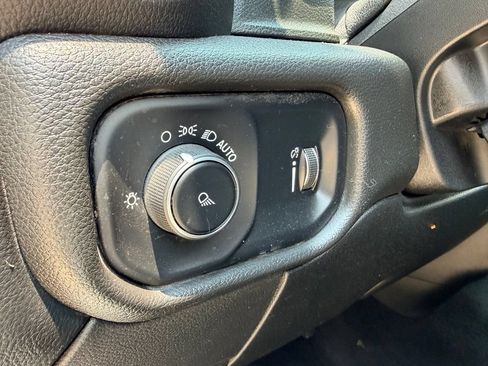 Used 2021 RAM 2500 Big Horn AWD/4WD image 16