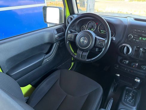 Used 2016 Jeep Wrangler Sport w/ Quick Order Package 24S AWD/4WD image 12