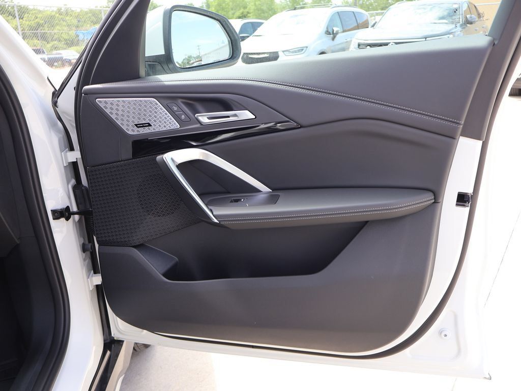Used 2025 BMW X1 xDrive28i w/ Technology Package AWD/4WD image 46