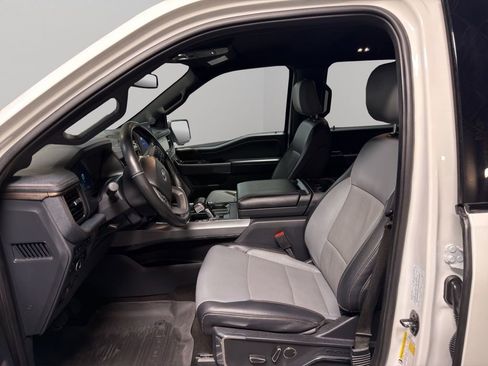 Used 2022 Ford F150 Lightning Lariat w/ Tow Technology Package image 9