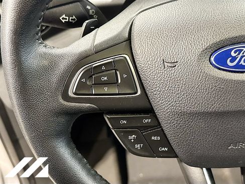 Used 2017 Ford Escape Titanium AWD/4WD image 12