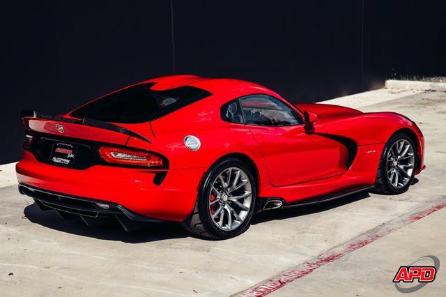 Used 2013 SRT Viper GTS w/ GTS Laguna Interior Pkg RWD image 6