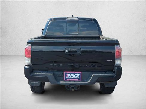 Used 2021 Toyota Tacoma TRD Sport image 5