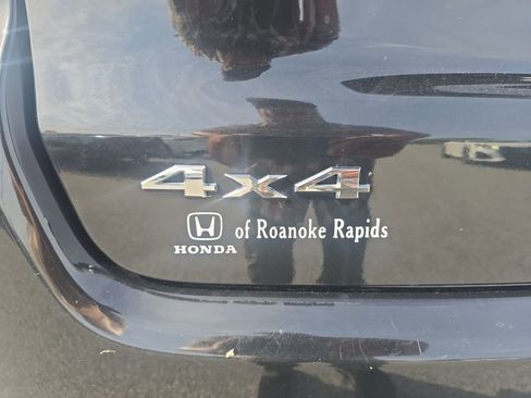 Used 2024 Jeep Compass Latitude AWD/4WD image 29