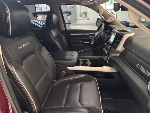 Used 2019 RAM 1500 Laramie AWD/4WD image 28