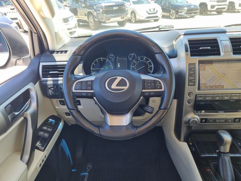 Used 2021 Lexus GX 460 Premium w/ Accessory Package AWD/4WD image 14
