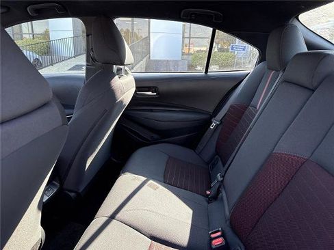 Used 2023 Toyota Corolla SE image 5