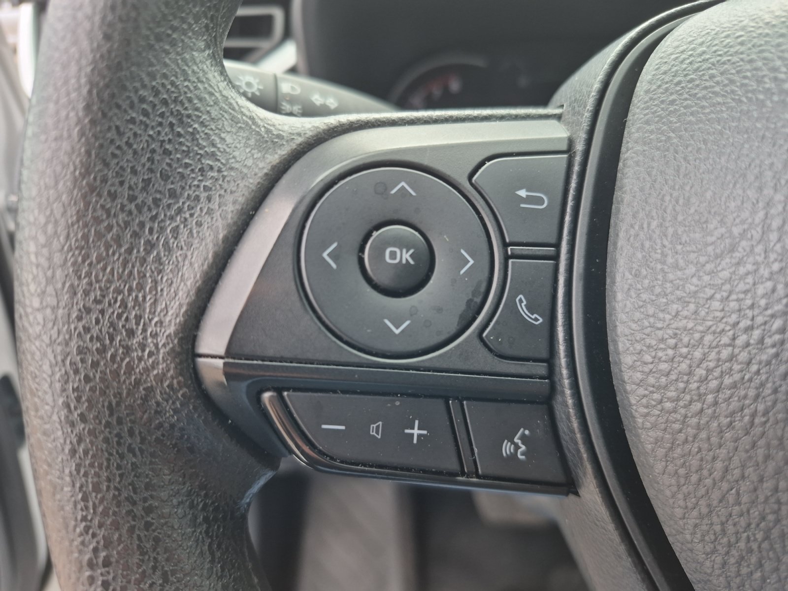 Certified 2025 Toyota RAV4 XLE AWD/4WD image 16