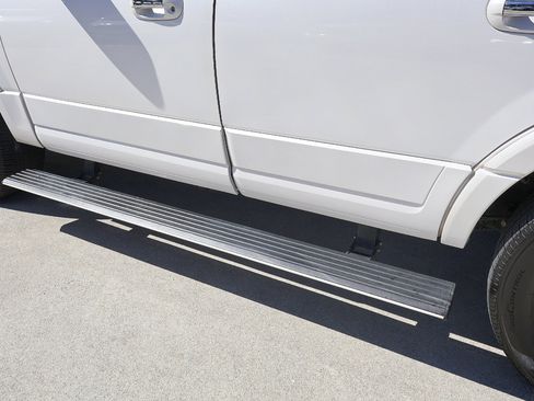 Used 2017 Ford Expedition Limited w/ Equipment Group 301A image 35