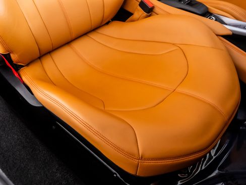 Used 2022 Ferrari F8 Tributo image 23