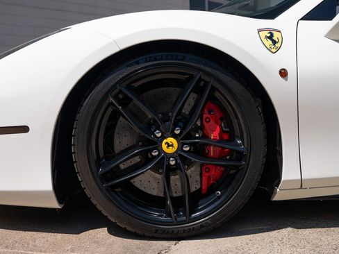 Used 2018 Ferrari 488 Spider RWD image 15