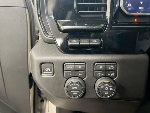New 2026 Chevrolet Silverado 1500 ZR2 AWD/4WD image 18