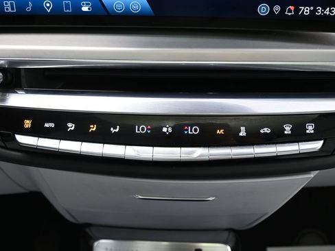 Used 2024 Cadillac Lyriq Luxury w/ LPO, Floor Liner Package AWD/4WD image 21