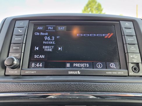 Used 2018 Dodge Grand Caravan SXT FWD image 21