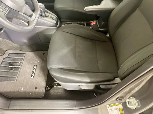 Used 2023 Nissan Kicks S image 19