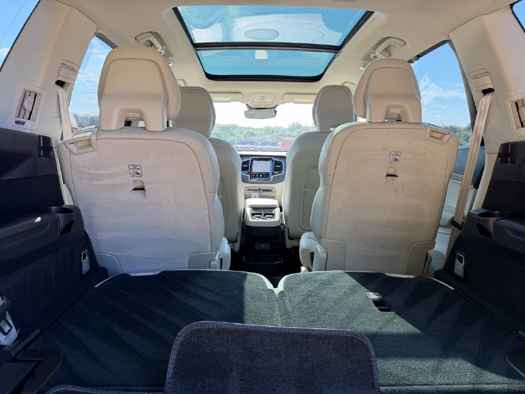 Certified 2024 Volvo XC90 B6 Ultimate AWD/4WD image 29