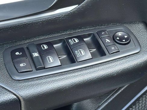 Used 2021 RAM 1500 Big Horn image 13