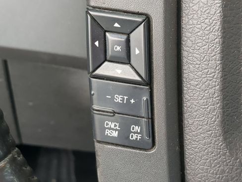 Used 2013 Ford F150 XLT w/ Luxury Equipment Group image 28