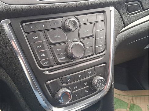 Used 2015 Buick Encore FWD image 17