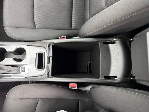 Used 2024 Chevrolet Malibu LT image 47