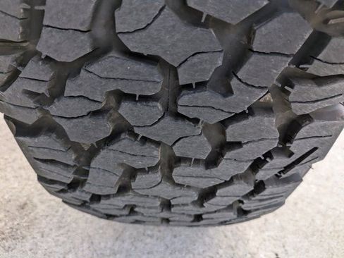 Certified 2025 Ford Bronco Raptor w/ Interior Carbon Fiber Pack AWD/4WD image 14