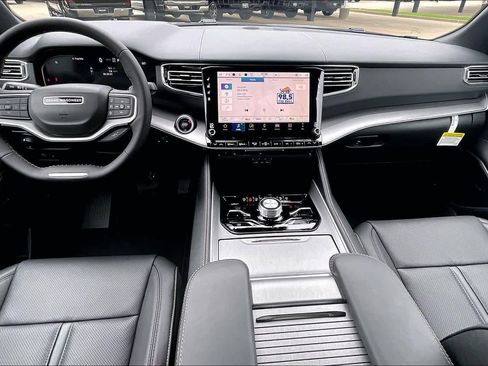 New 2026 Jeep Grand Wagoneer L Limited AWD/4WD image 5