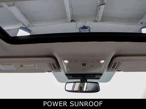Used 2023 Nissan Armada SL w/ Captain's Chairs Package RWD image 22