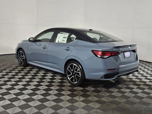 New 2025 Nissan Sentra SR image 7