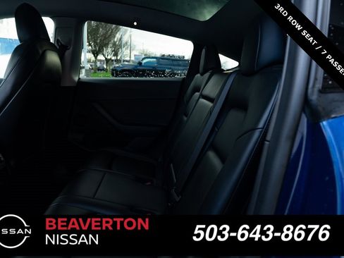 Used 2022 Tesla Model Y Long Range image 18