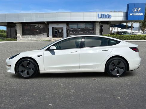 Used 2023 Tesla Model 3 Standard Range image 6