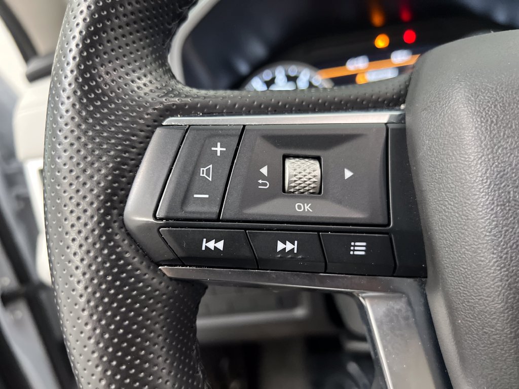 Used 2025 Mitsubishi Outlander SE AWD/4WD image 55