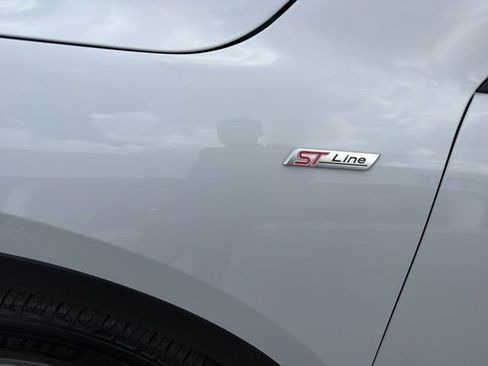 Used 2025 Ford Escape ST-Line Select image 12