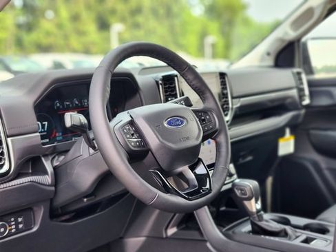 New 2026 Ford Ranger Lariat w/ FX4 Off-Road Package AWD/4WD image 19