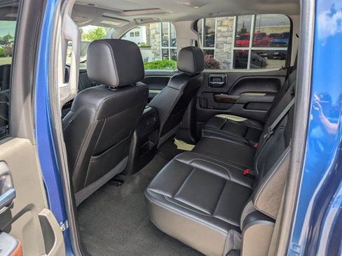 Used 2018 GMC Sierra 1500 SLT AWD/4WD image 23