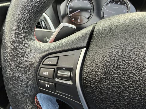 Used 2019 BMW 230i xDrive Convertible w/ Convenience Package image 18