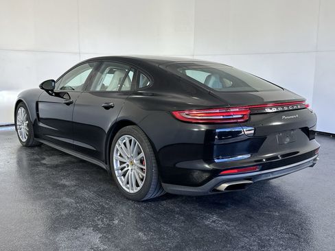 Used 2018 Porsche Panamera 4 image 8
