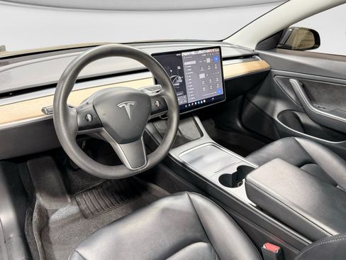 Used 2021 Tesla Model 3 Standard Range Plus RWD image 14