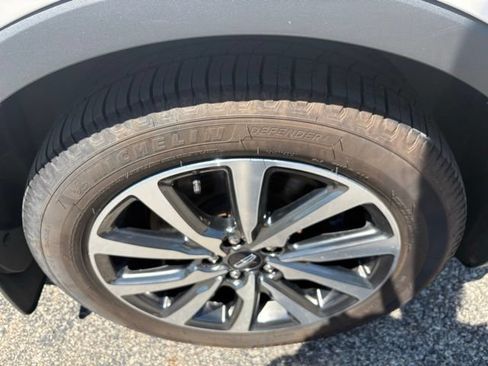 Used 2019 Lincoln MKC Reserve w/ MKC Technology Package AWD/4WD image 22