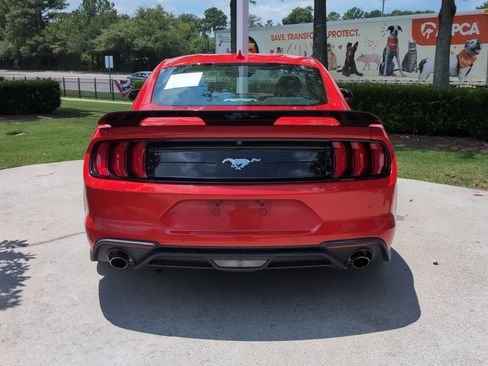 Used 2021 Ford Mustang Premium RWD image 9