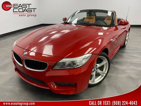 Used 2015 BMW Z4 sDrive28i image 1