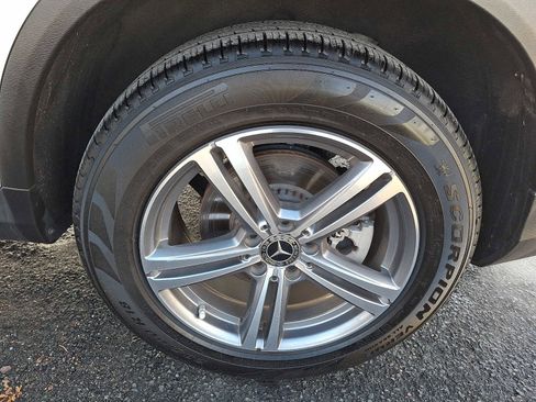 Used 2021 Mercedes-Benz GLC 300 GLC 300 image 7