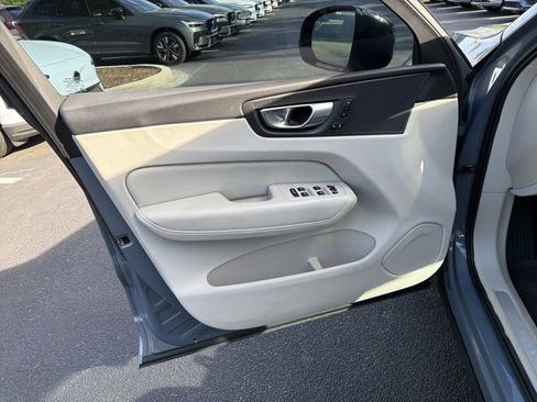 Used 2024 Volvo XC60 B5 Plus w/ Protection Package Premier AWD/4WD image 14