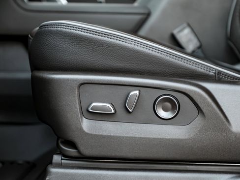 New 2026 GMC Sierra 2500 Denali w/ Denali Reserve Package image 15