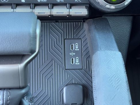 Certified 2025 Toyota Tacoma Limited image 28