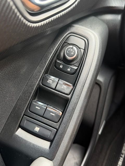 Used 2024 Subaru Crosstrek 2.5i Limited AWD/4WD image 20