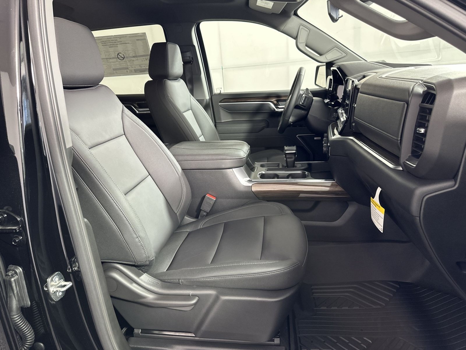 New 2026 Chevrolet Silverado 1500 RST w/ RST All Star Premium Package AWD/4WD image 27