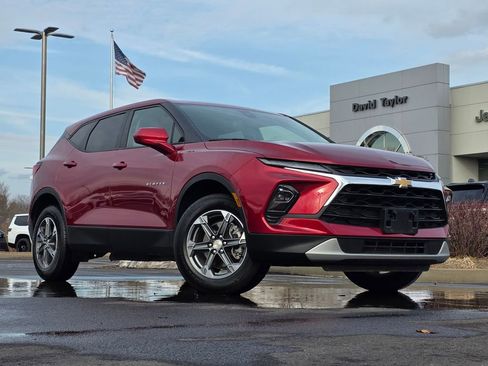 Used 2025 Chevrolet Blazer LT image 35