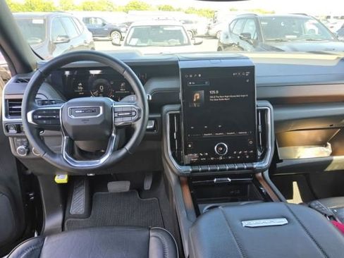 Used 2025 GMC Yukon Denali AWD/4WD image 10