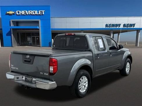 Used 2017 Nissan Frontier SV AWD/4WD image 3